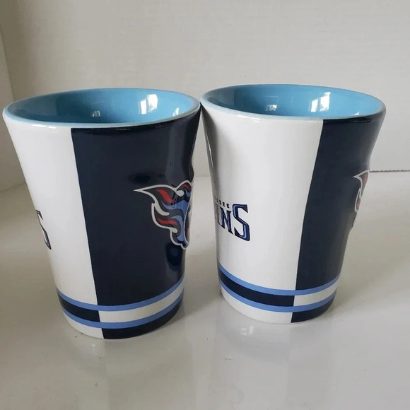Tennessee Titans NFL set of  2 14oz Sculpted Blue/White Coffee Mugs. - Picture 2 of 8